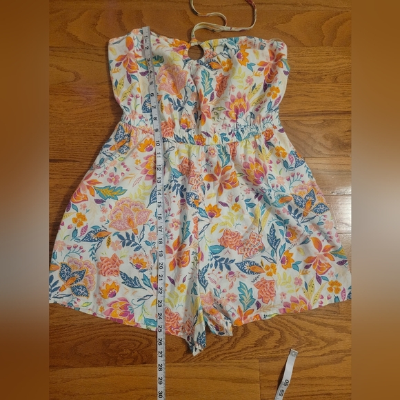 Old Navy Floral Romper - Picture 9 of 10